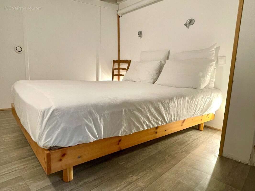 Appartement à FONTAINE