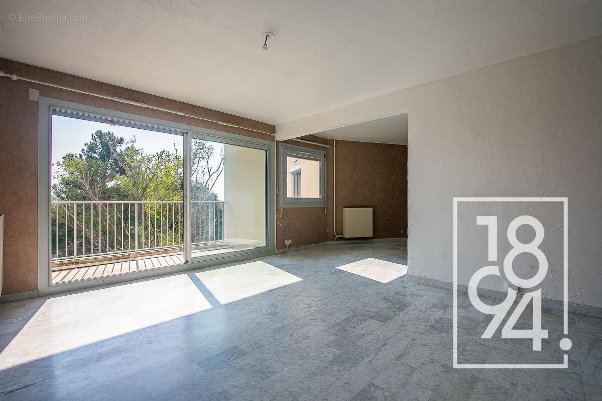 Appartement à SALON-DE-PROVENCE