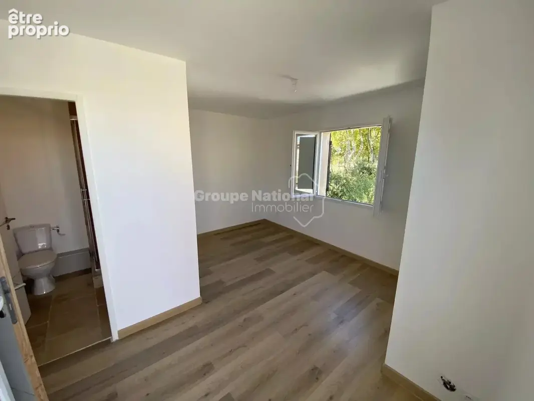 Appartement T4 - photo 10