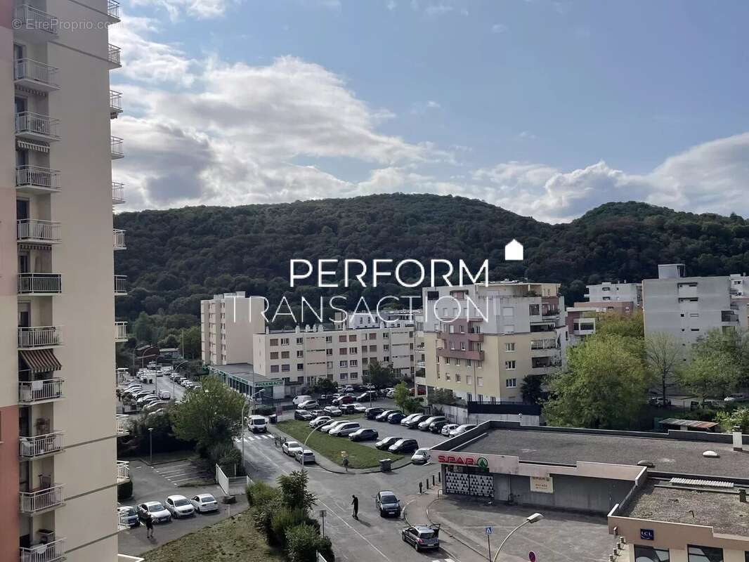 Appartement à ECHIROLLES