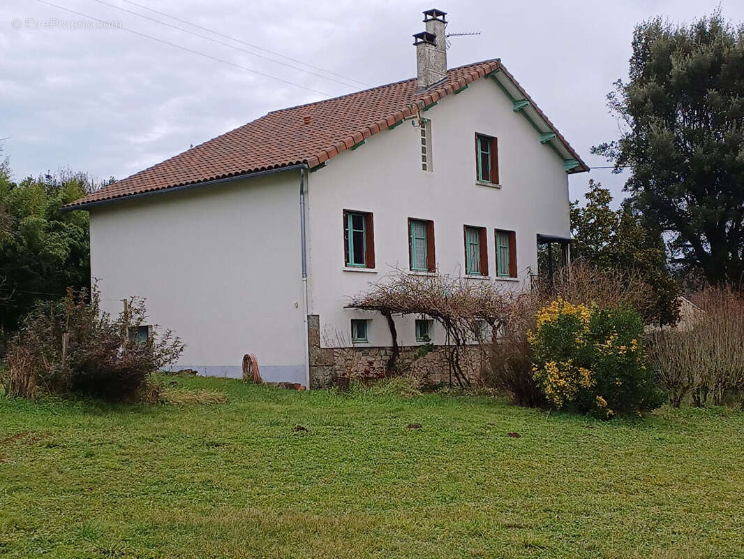 Maison à LACAPELLE-MARIVAL