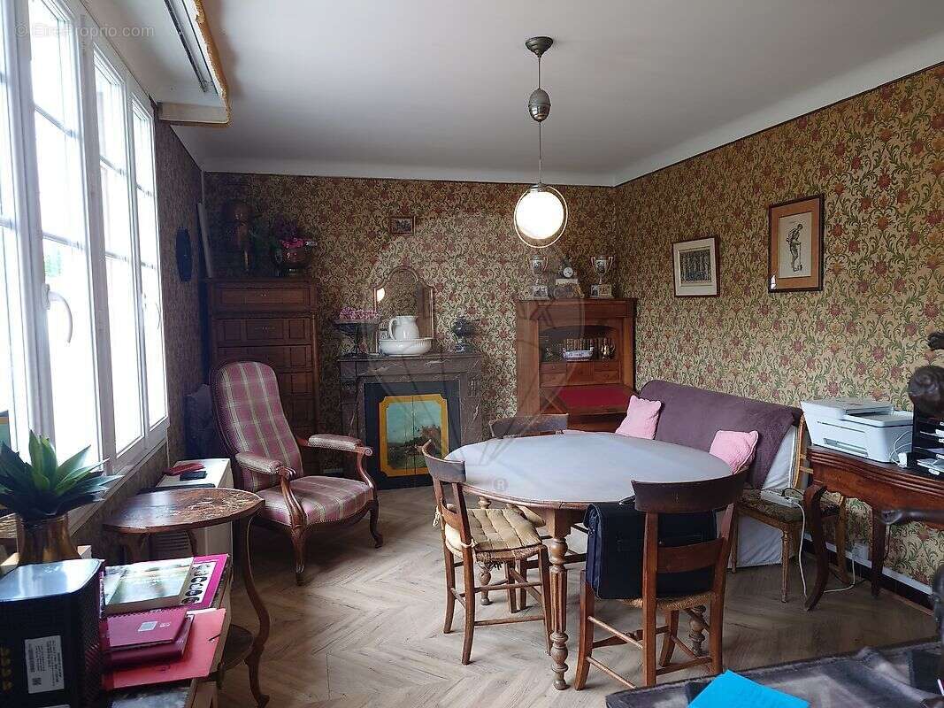 Maison à LUZY