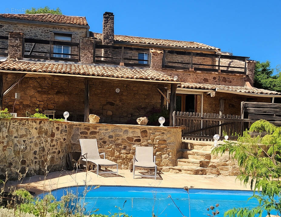 Maison à CASTELNAU-DE-MONTMIRAL