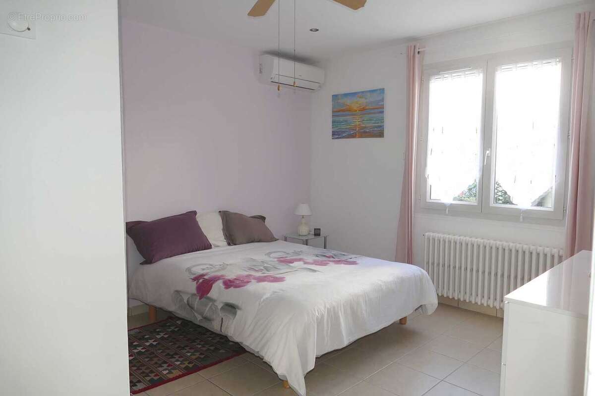 Perpignan sud-est proche Villa F6 rénovée jardin garage - photo 6