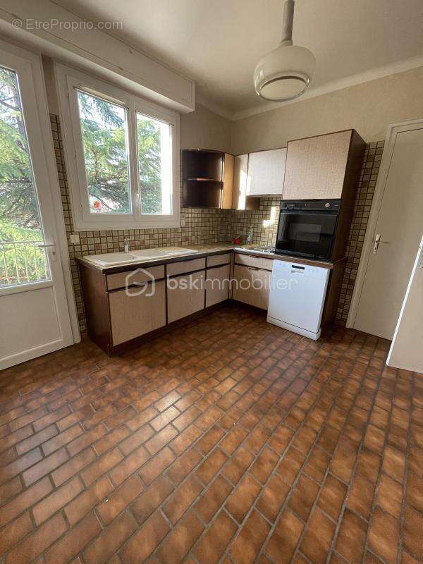 Maison à TERRASSON-LAVILLEDIEU