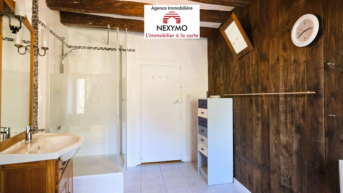 Maison à MONTFORT-LE-GESNOIS