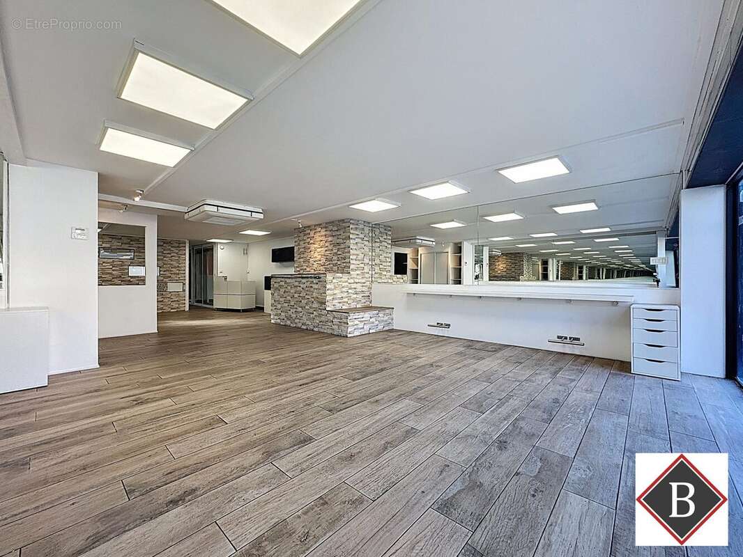 Commerce à LE CANNET