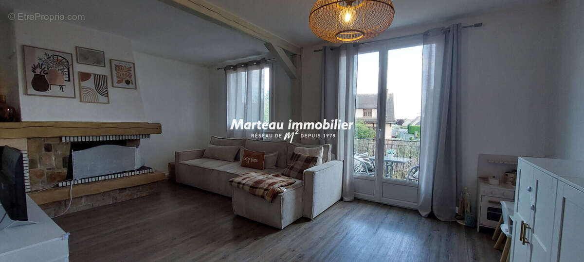 Maison à SAINTE-JAMME-SUR-SARTHE