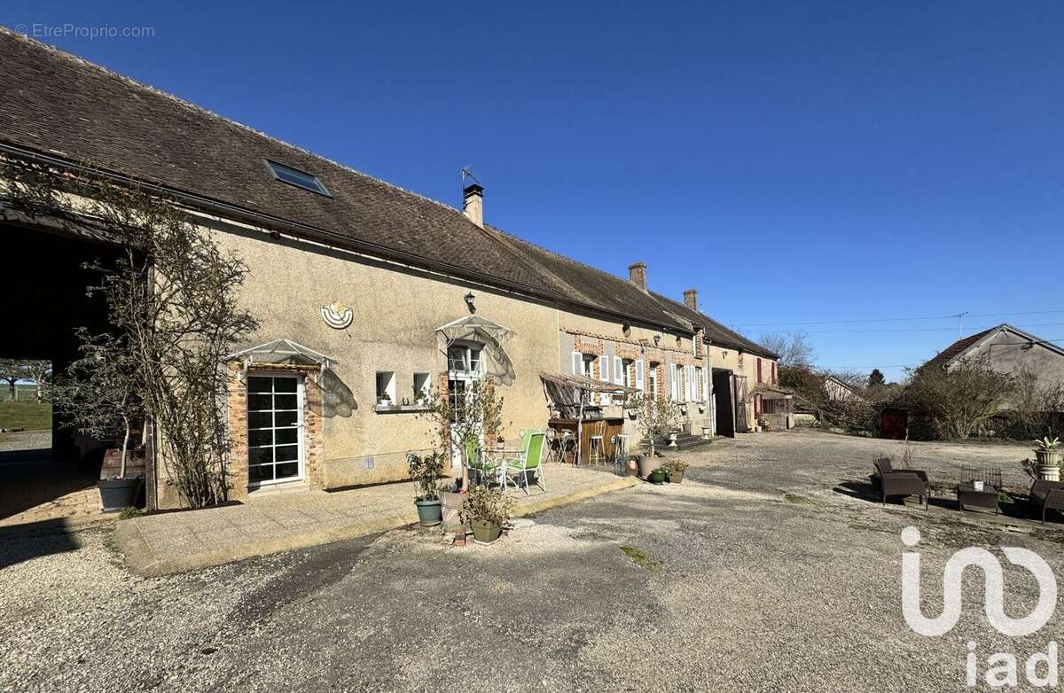 Photo 2 - Maison à NAILLY