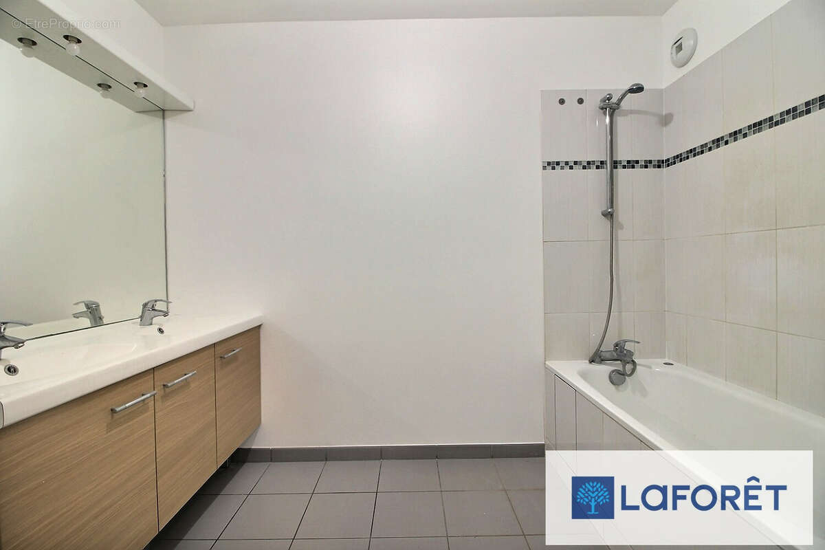 Appartement à RIS-ORANGIS