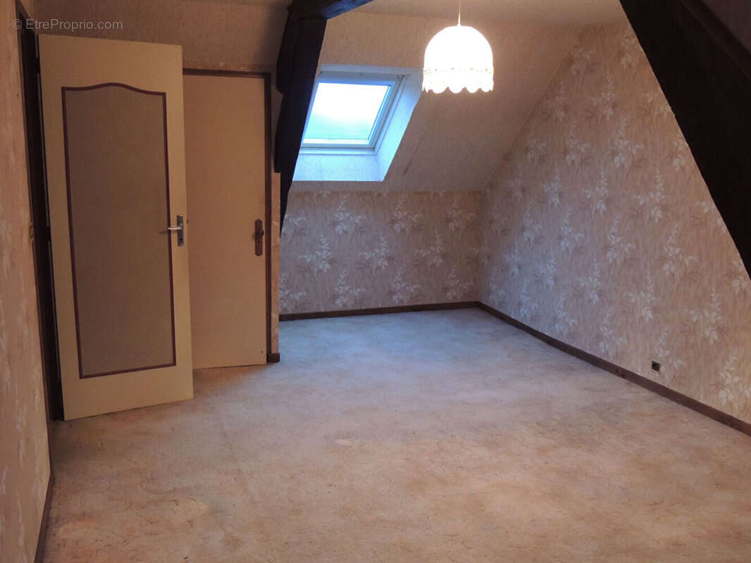 Maison à LA CROIXILLE