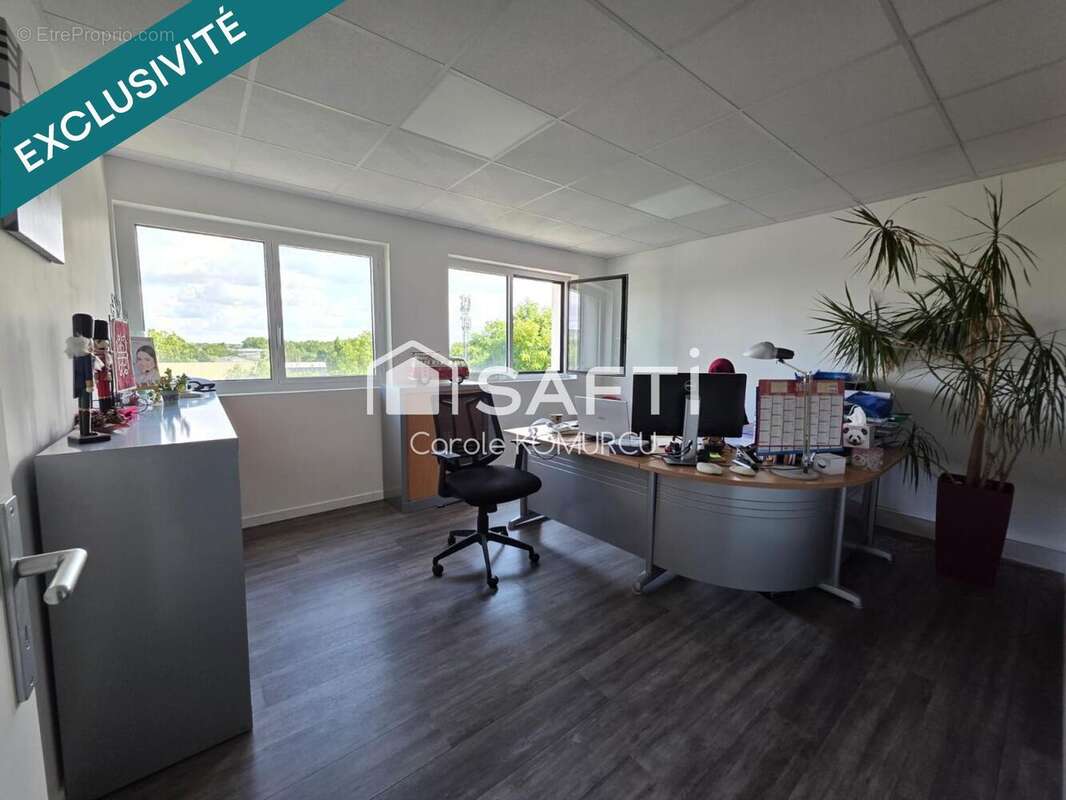 Photo 6 - Commerce à ACHERES