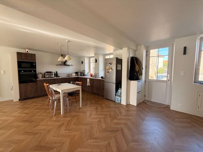Maison en pierre entièrement rénovée, 95m², avec dépendances, terrain de 1154m² 148 000 € - photo 22