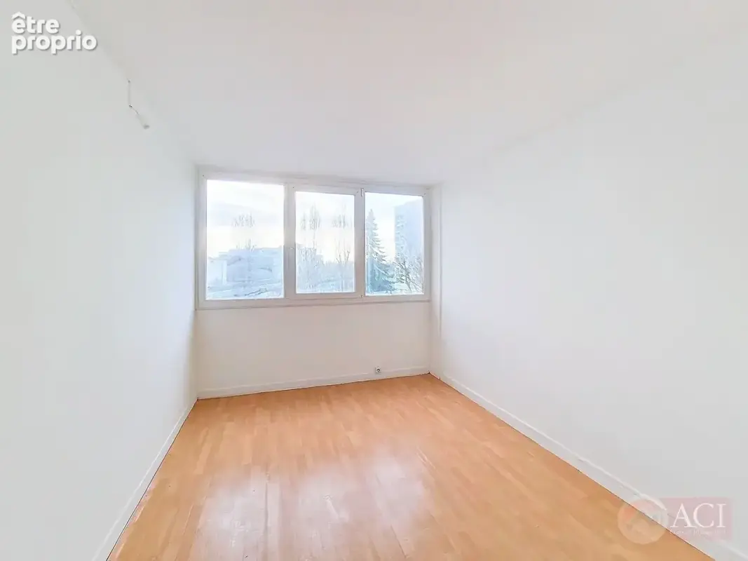 Appartement Saint Denis 4 pièce(s) 76.16 m2 - photo 4