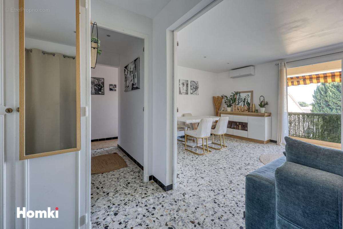 Appartement à HYERES