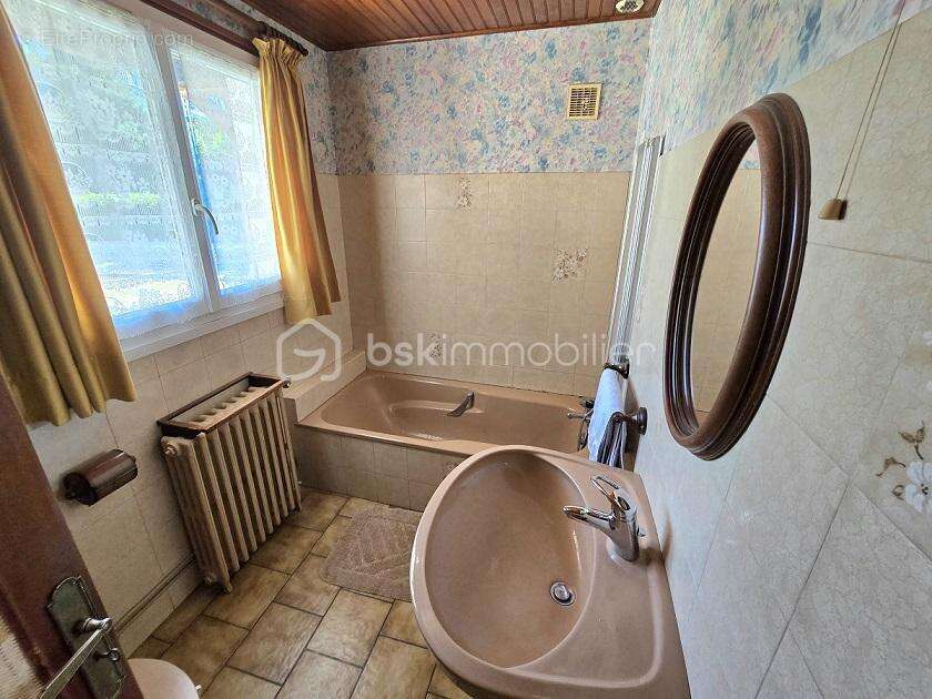 Maison à SAINT-AIGULIN