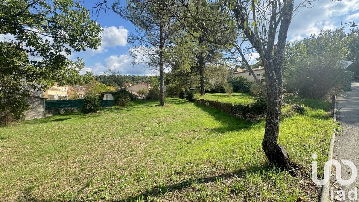 Photo 1 - Terrain à TRETS