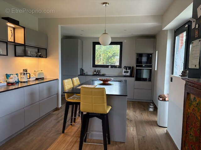 Maison à GROFFLIERS