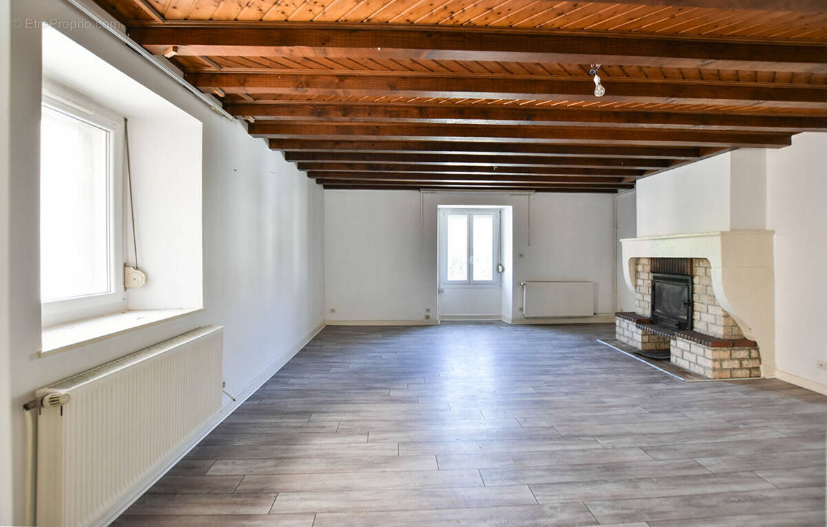 Appartement à MORRE