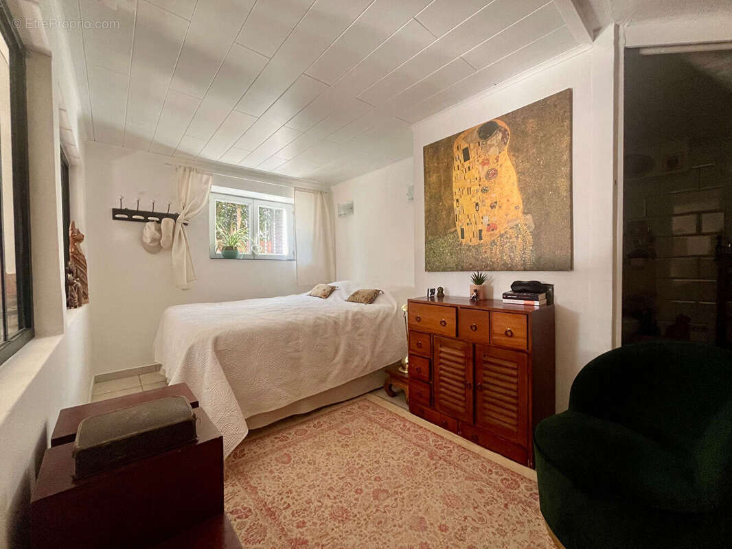 Appartement à LE MUY