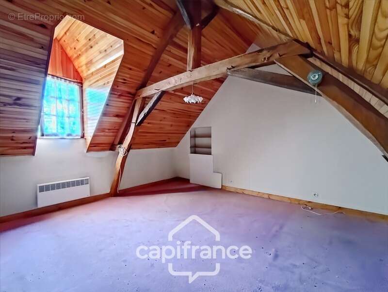 Maison à vendre 4 pièces LA CHAPELLE GAUGAIN (72)  -  Terrain 2925 m²  - - photo 20