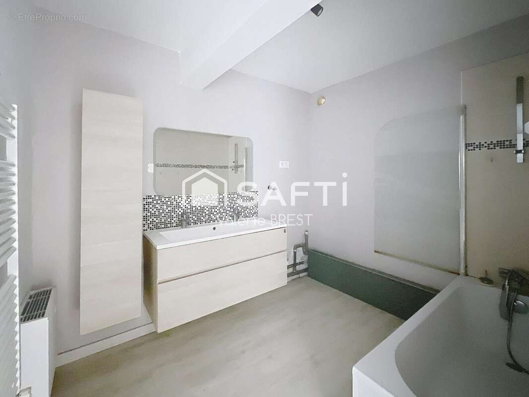 Photo 4 - Appartement à MARSEILLE-4E