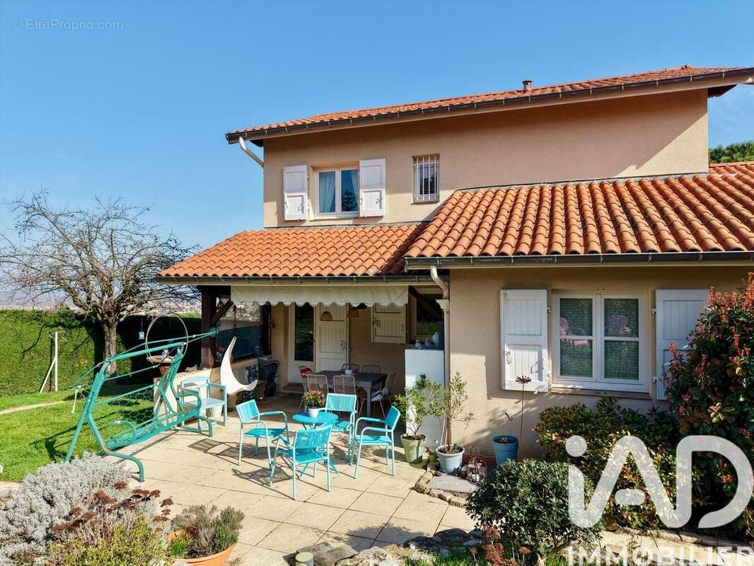Photo 6 - Maison à ECOTAY-L'OLME