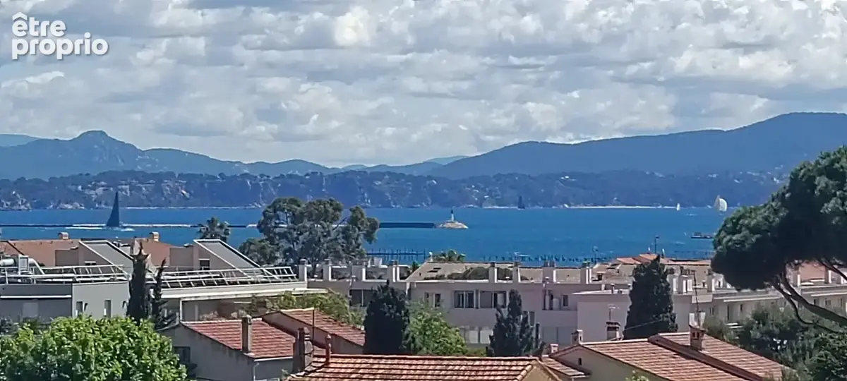 * Bord De Mer * Vue Mer Panoramique * APPARTEMENT  5 Pièces avec 3 Chambres * (83500) LA SEYNE SUR MER * - photo 4