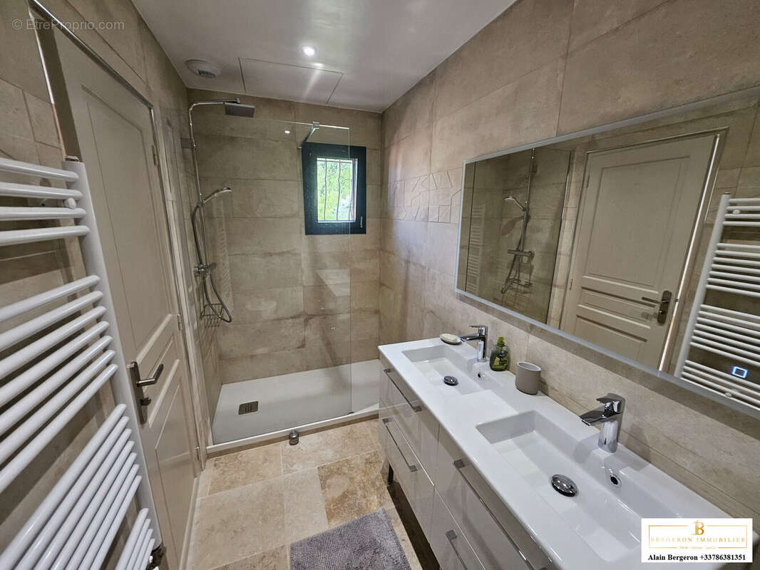 Maison 185 m² à Cabris  - photo 6