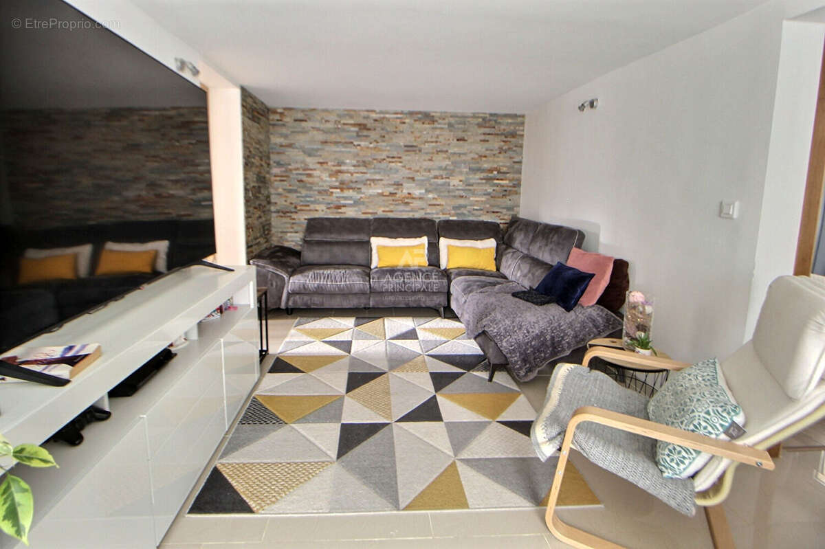 Maison à VAUX-SUR-SEINE