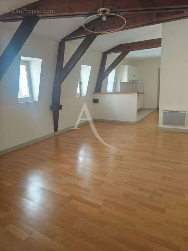 Appartement à SAINTES