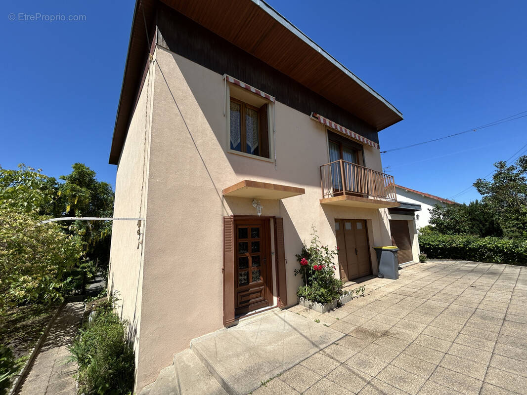 Maison à COMMENTRY