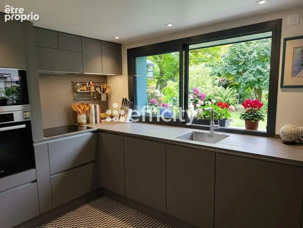 Maison 10 pièces 260 m² à vendre à Lezignan (65100) - photo 5
