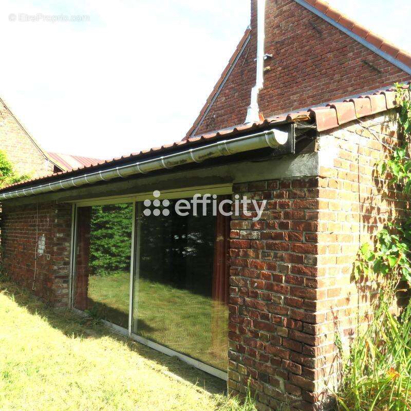 Maison à COUTICHES