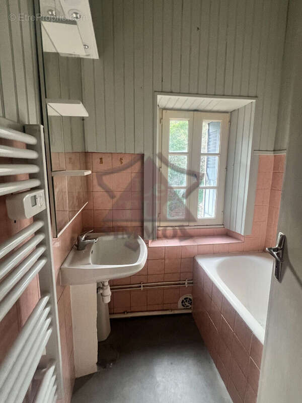 Appartement à BESSEGES