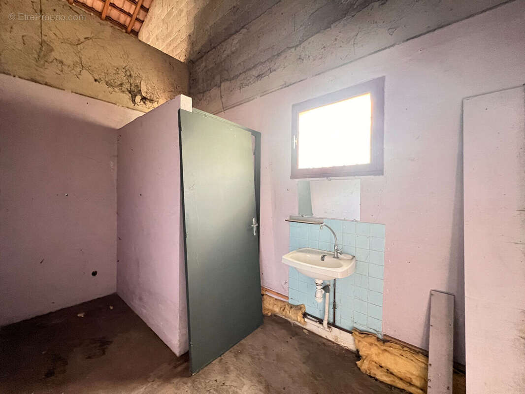 Commerce à CHANTEHEUX