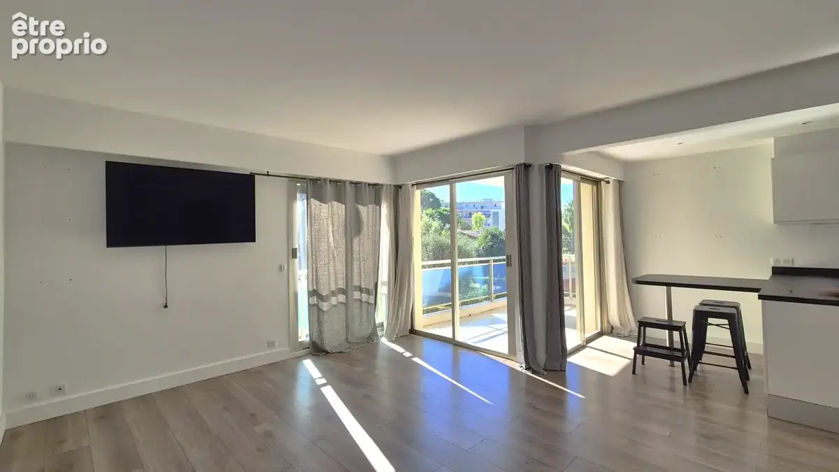 Cannes Montrose   Élégant 3 pièces avec deux terrasses, cave et stationnement - photo 10