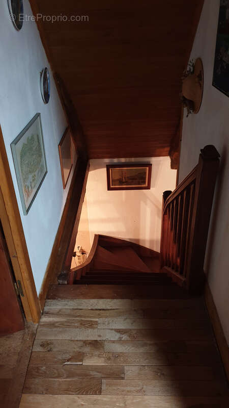 Maison à SAINT-MARTIN-LA-MEANNE