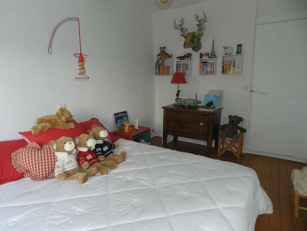 Maison à SAINT-PIERRE-SUR-DIVES