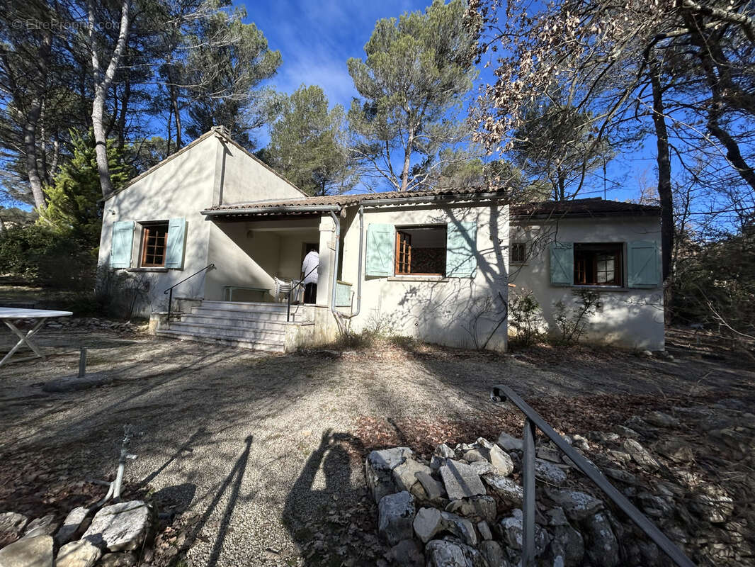 Maison à ROGNES