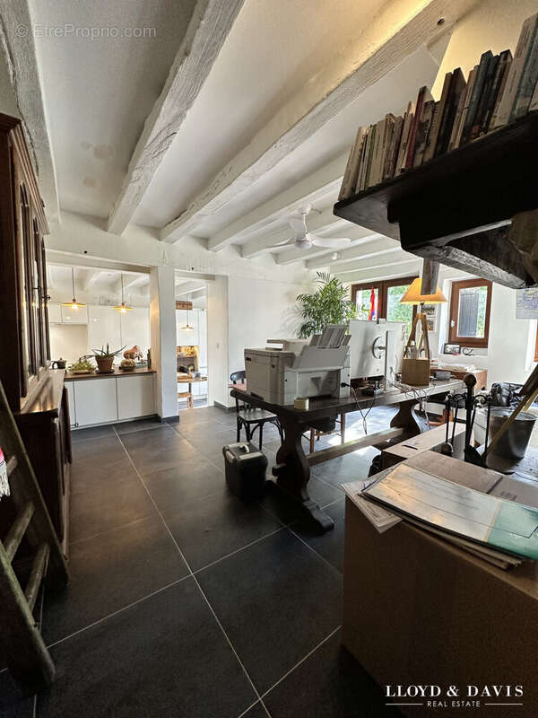 Maison 227 m² à Sainte-Marie-De-Gosse  - photo 3