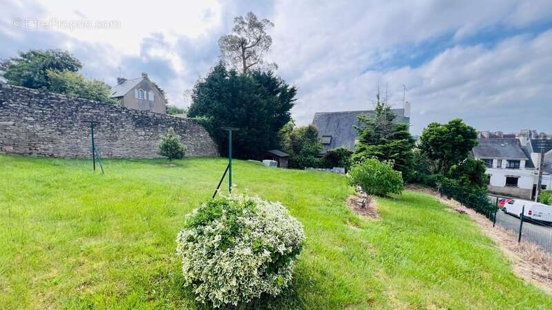 Département Finistère (29) – À vendre à Quimper : Maison T6 de 90 m² habitable avec terrain de 720 m² avec garage - photo 2