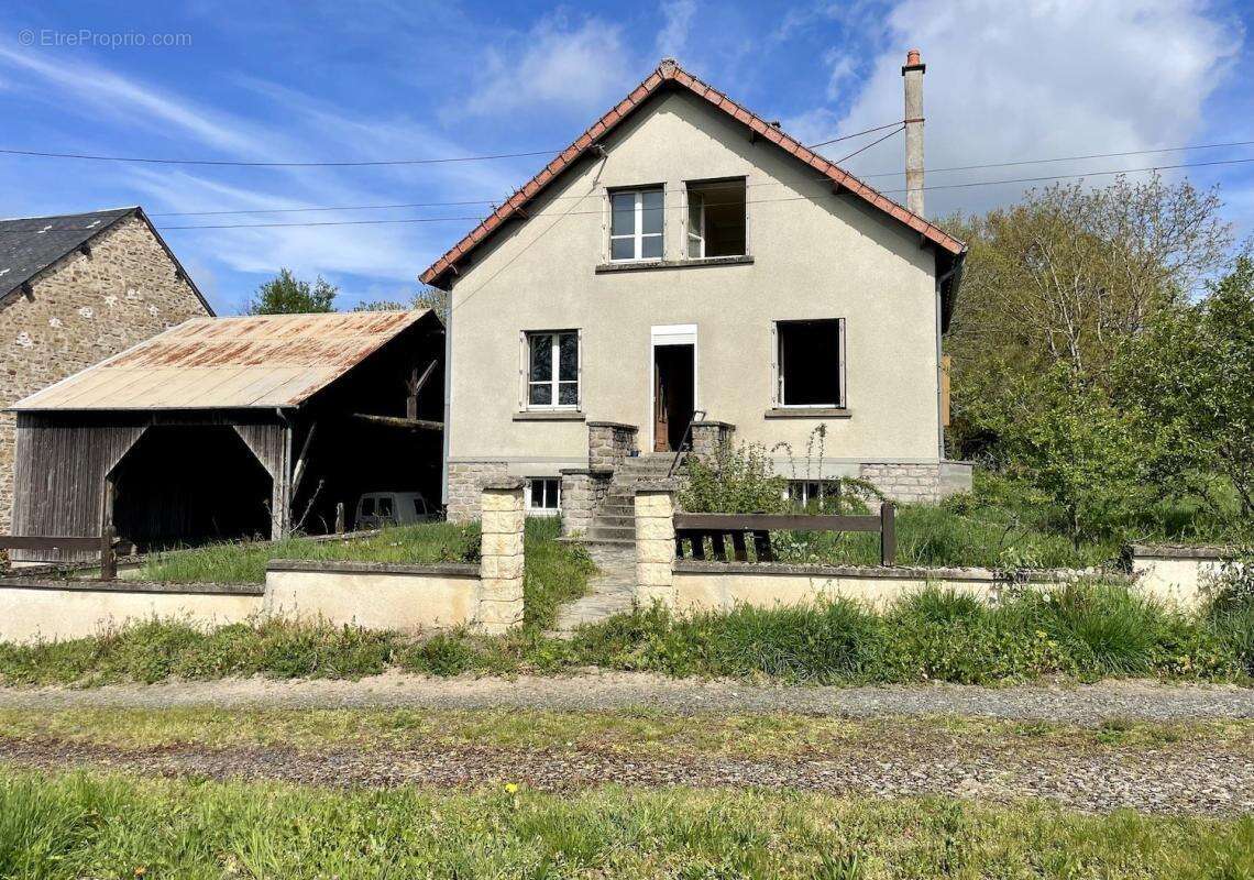 Maison à CROZANT