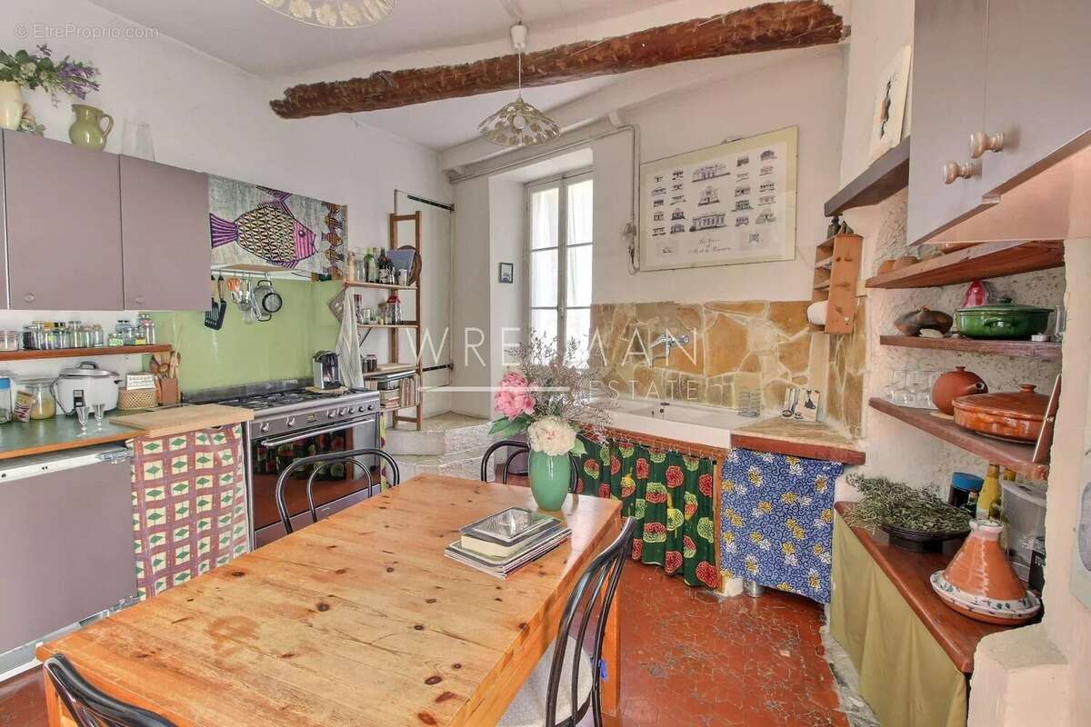 Appartement à L'ESCARENE