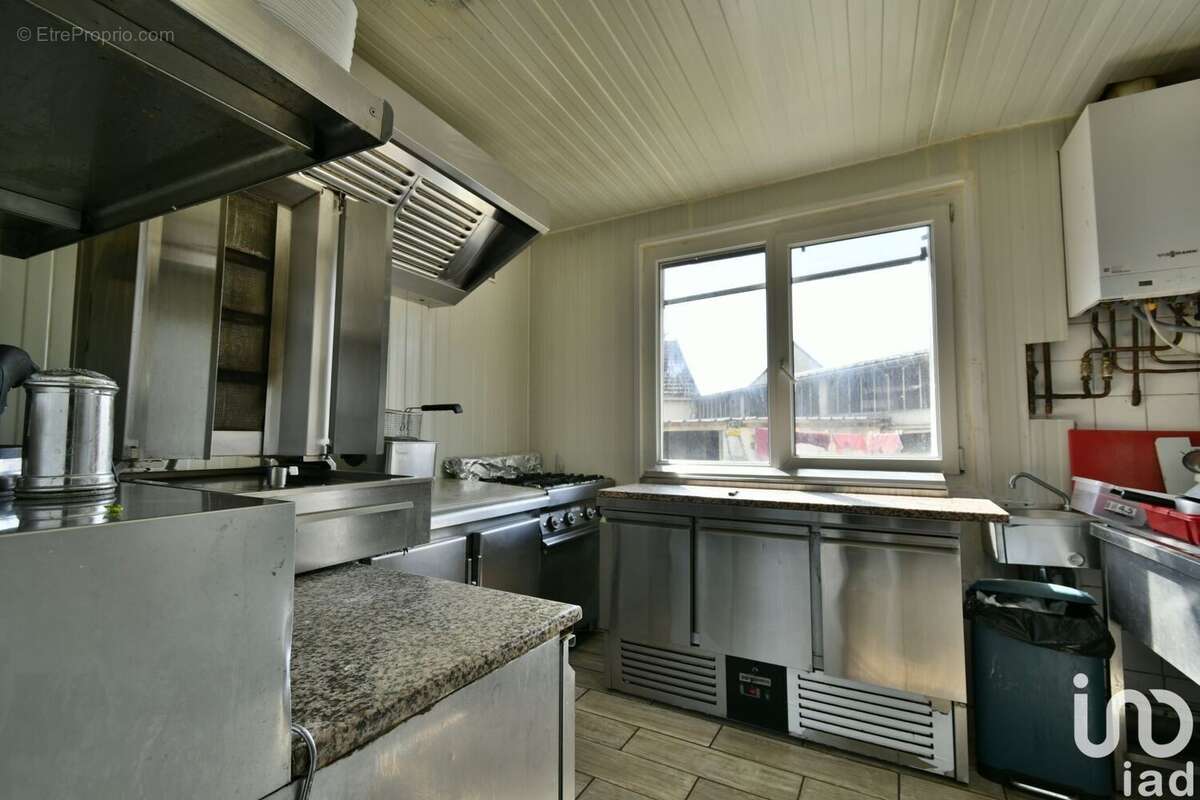 Photo 4 - Commerce à MAIGNELAY-MONTIGNY