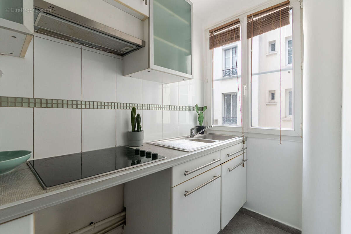 Appartement à PARIS-12E