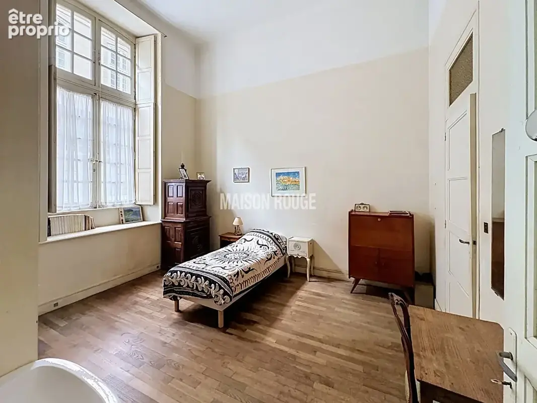 Appartement T4 de caractère  avec grands volumes au coeur de Saint-Malo Intra-Muros - photo 12