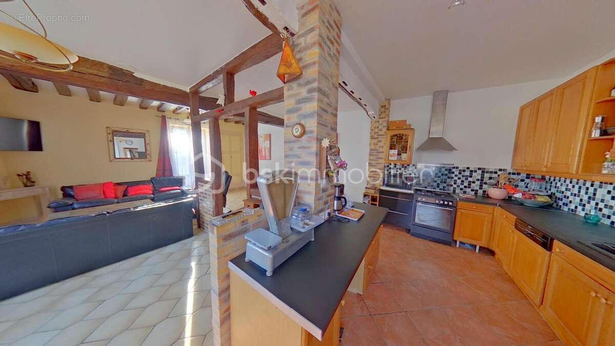 Maison à COURLON-SUR-YONNE