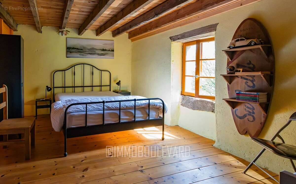 Maison à CHARRON