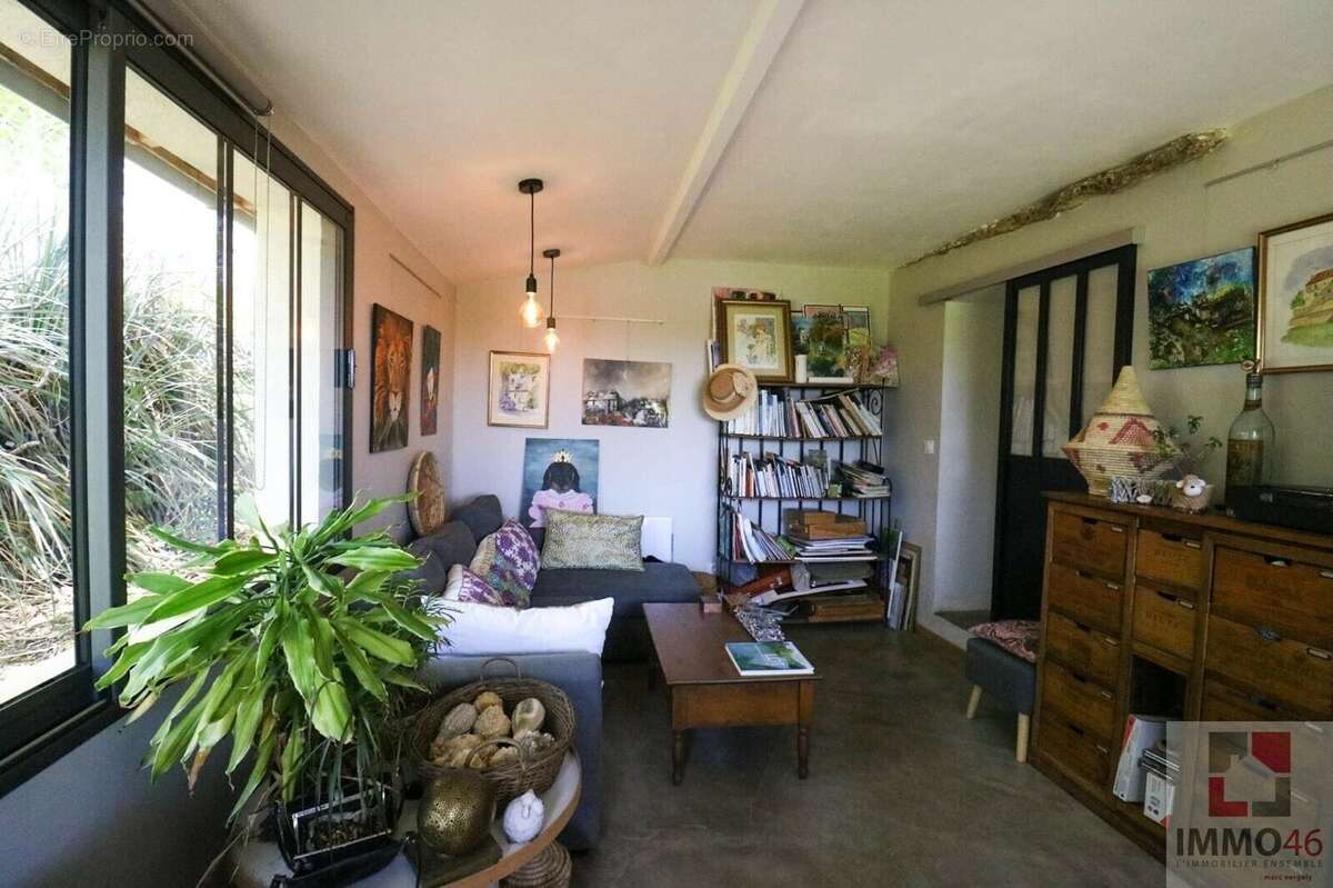 Maison à THEGRA